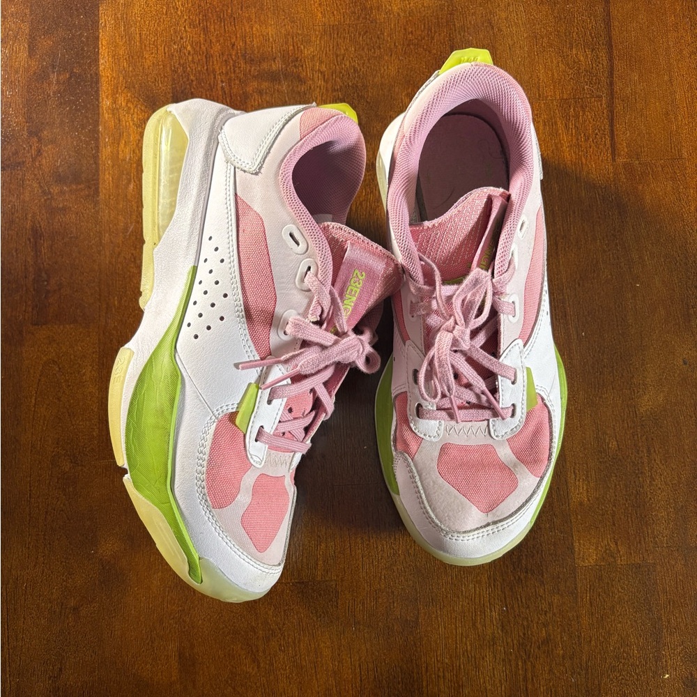 Jordan Air 200E GS Girls sneakers